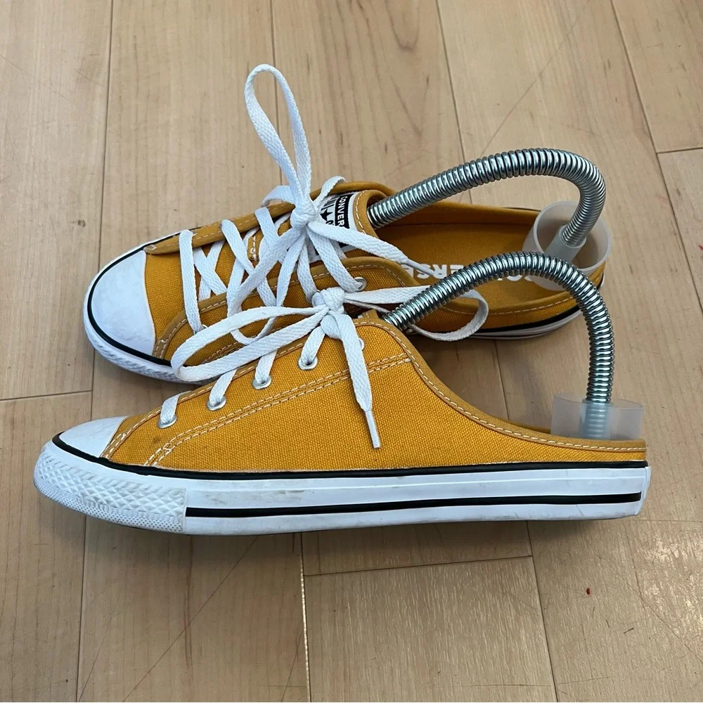 Converse Yellow and White Sneakers Vibrant Style - Picture 1 of 7